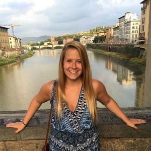 Meet your Posher, Nicole